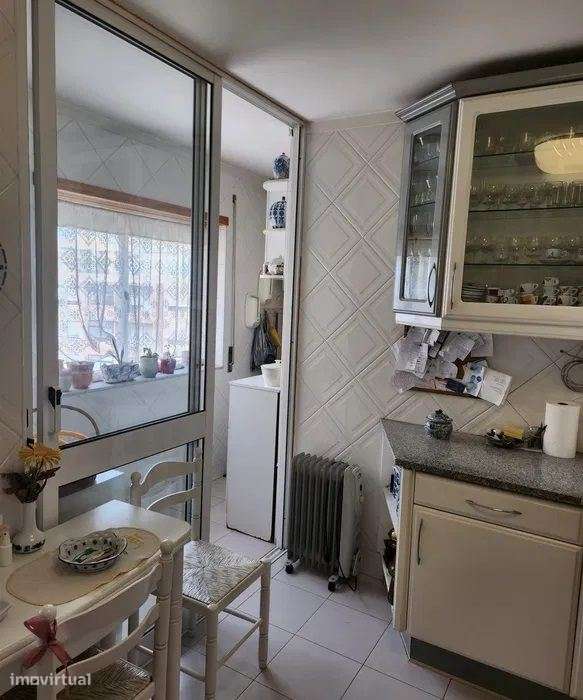 Magnífico T4 Mobilado C/Garagem Box 60m2-Canidelo - Grande imagem: 5/12