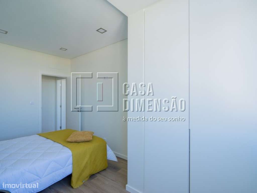 Apartamento T3 com Varanda em Benfica - Totalmente Mobilado e Pront...-51
