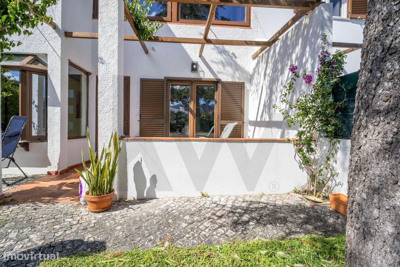 Moradia T3 com 208 m2 | Mucifal, Colares | Renovada | Garagem - Grande imagem: 3/44