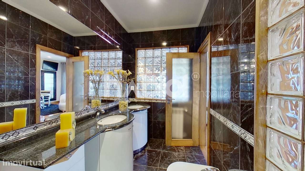 Moradia T3 perto de Barcelos: Conforto e localização premium.-14