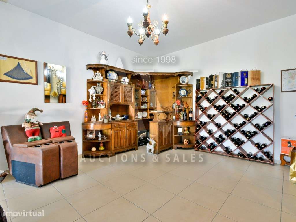 Moradia Independente V3+1 de R/C e Cave-29