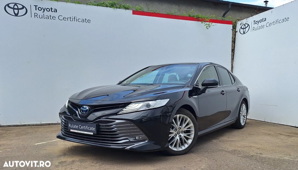 Second hand Toyota Camry - 27 900 EUR, 65 000 km - Autovit