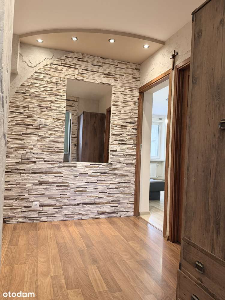 Przestronne 2 pokoje, blok cegła, loggia! ul. Aleksandrowska-5