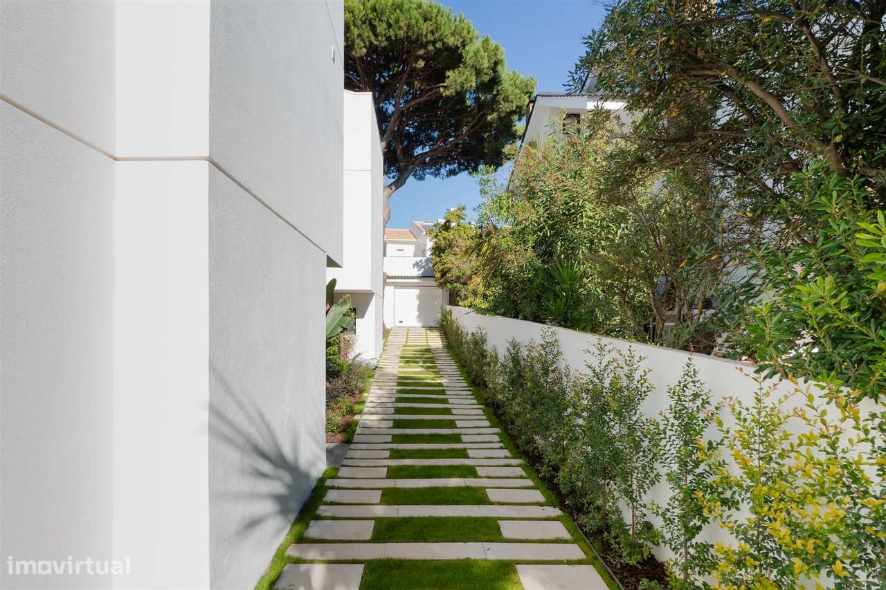 Moradia T4+1 Remodelada com Piscina no Livramento, em Cascais - Grande imagem: 4/42