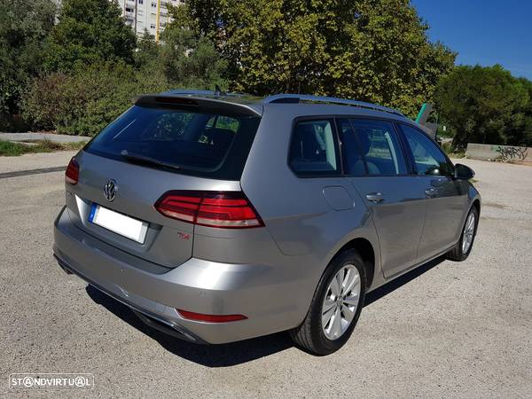 VW Golf Variant 1.6 TDi Confortline - 10