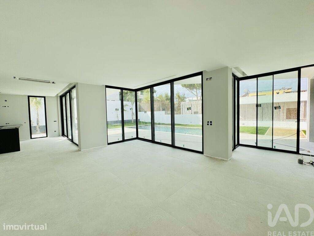 Casa / Villa T4 em Sesimbra (Castelo) de 336,00 m2 - Grande imagem: 5/20