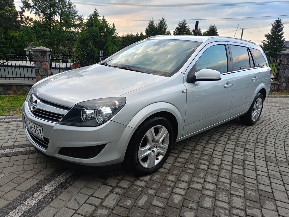 Opel Astra H 1.6 150 Jahre 2010