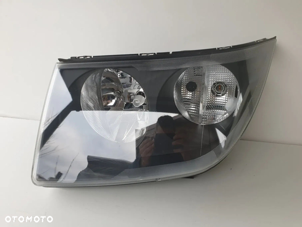 2E1941006 VW Crafter Lampa Prawa - 12