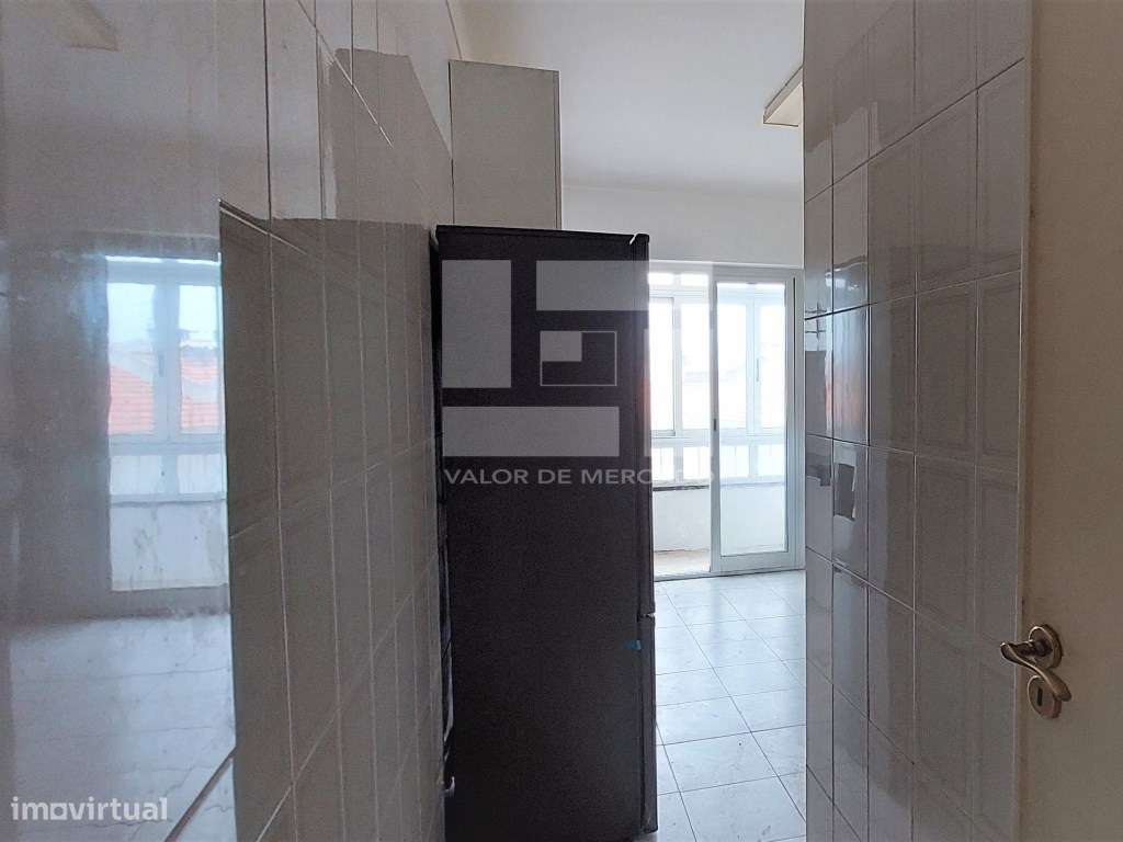 APARTAMENTO T2 - BRANDOA - Grande imagem: 5/19