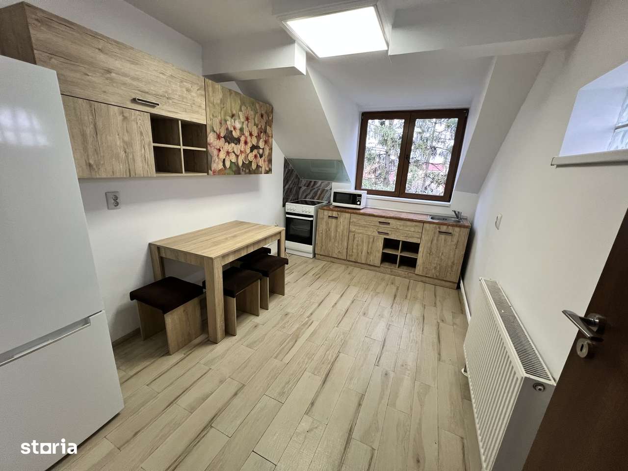 Apartament 4 camere spatios,recent renovat, zona Turnisor - Imagine principală: 5/15