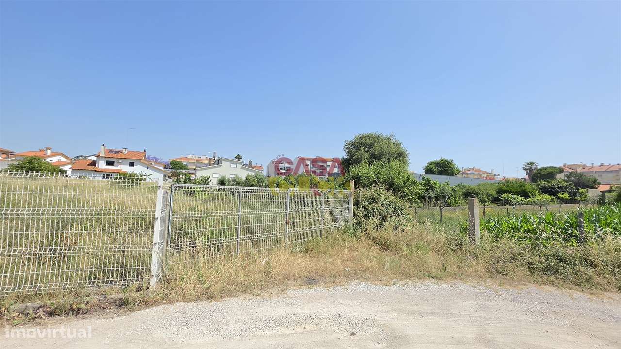 Terreno Para Construção T3 Venda em Nossa Senhora de Fátima,Entroncame-1