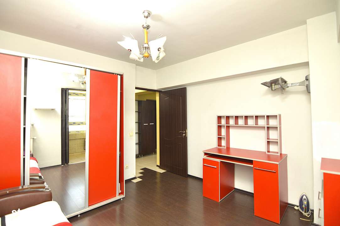 VANZARE APARTAMENT 2 CAMERE UNIRII – MIRCEA VODA-1