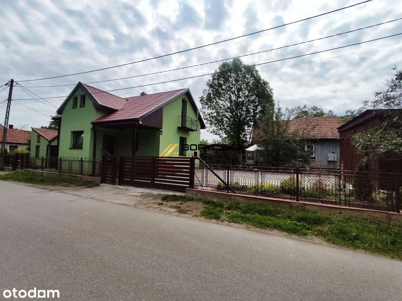 Atrakcyjny dom w Żabnie.-18