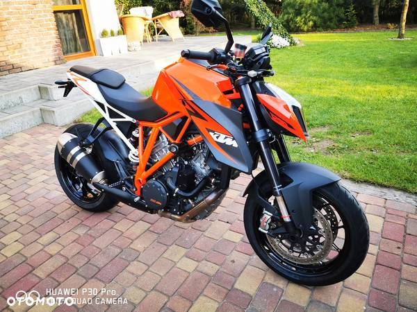 KTM Super Duke - 1