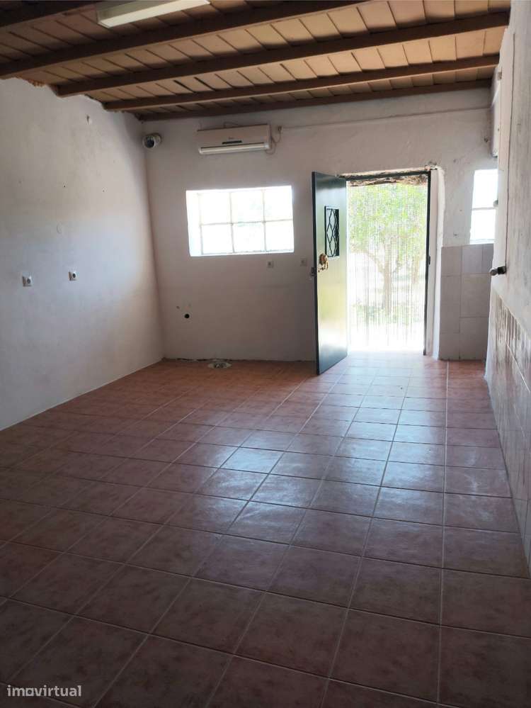 Moradia T3 + T1 + Terreno Urbanizável (Horta) - Vidigueira-16