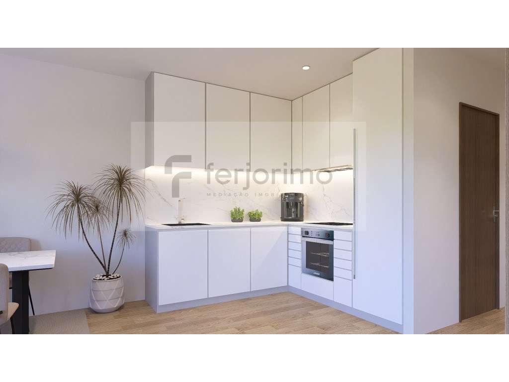 Andar Moradia Tipo T2 com moveis de cozinha, roupeiros forrados e d...-7