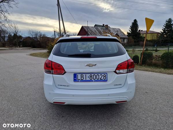 Chevrolet Cruze Station Wagon 1.6 LS+ - 5