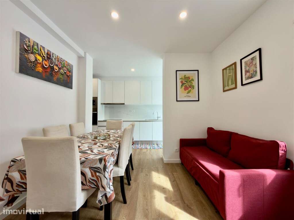 Apartamento T4 com garagem na Guarda Inglesa, Santa Clara-14