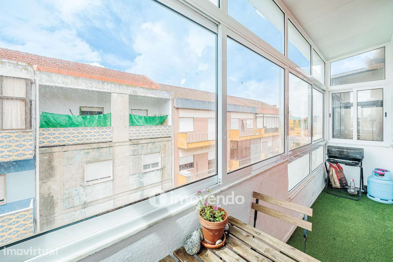 Apartamento T2 no centro do Lavradio-26