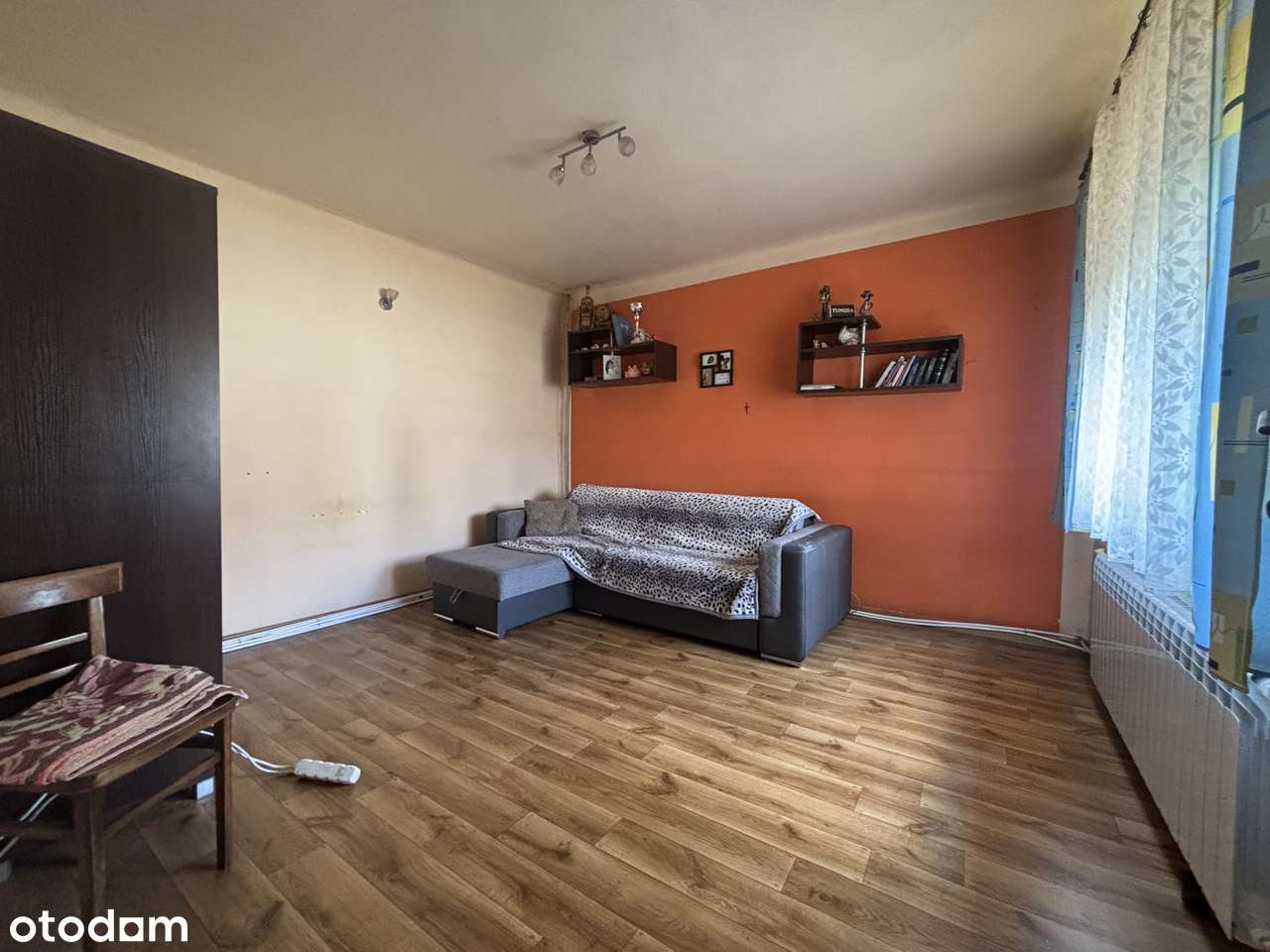 Dom z potencjałem w dobrej lokalizacji-19