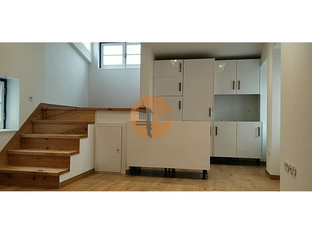 Prédio com 5 Apartamentos T0 - Grande imagem: 5/32