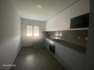 Apartamento T3 Novo Arrendar - Feijó