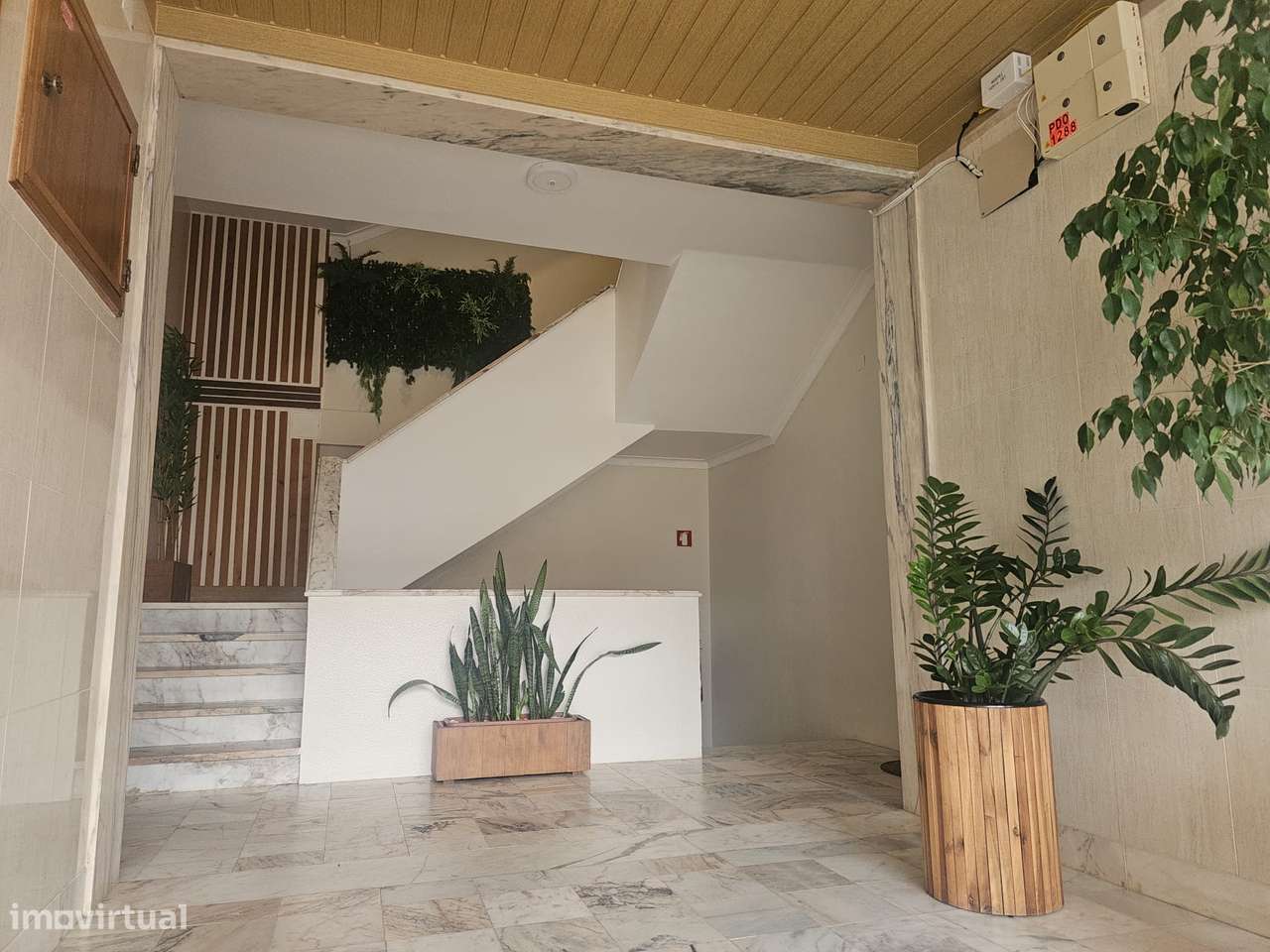 Apartamento T3 - 1º andar , Remodelado no Centro do Entroncamento-24