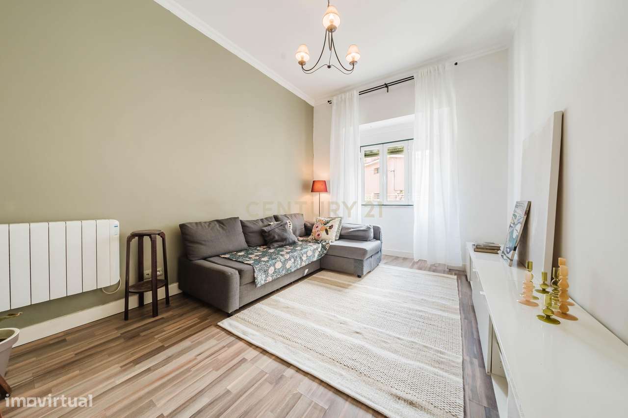 T2 com Amplo Terraço Privativo em Lisboa-9