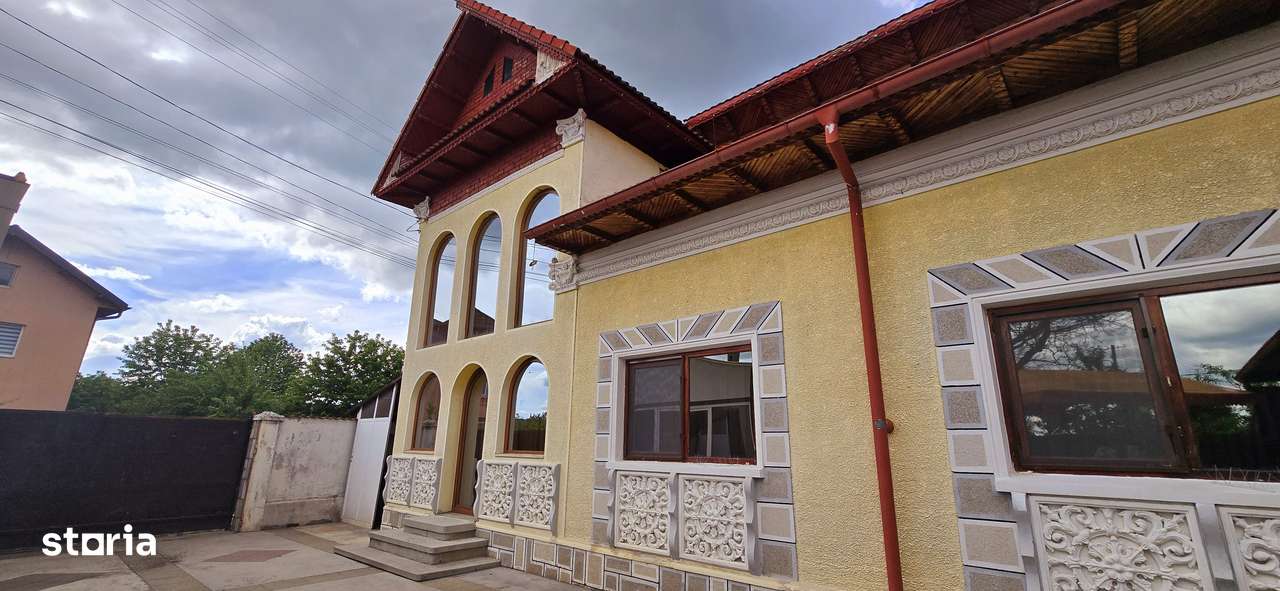 Voinesti -sat Lunca Dambovita , vanzare proprietate -casa si teren - Imagine principală: 4/19