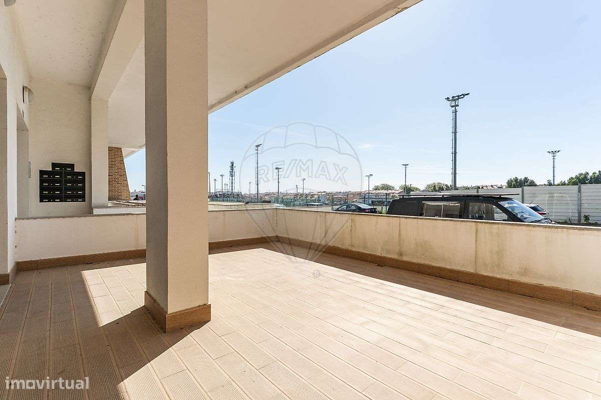 Apartamento T1 para arrendamento - Grande imagem: 2/13