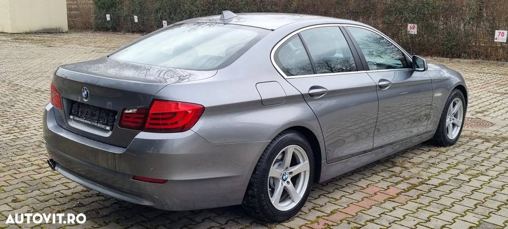 BMW Seria 5 520d - 8