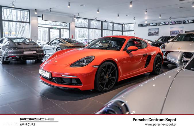 Porsche 718 Cayman - 1