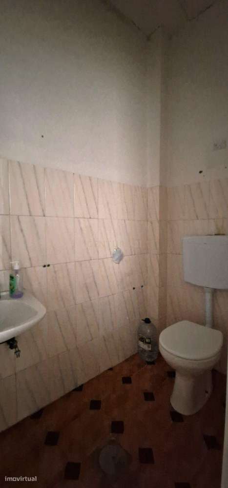 Prédio no centro do Entroncamento-5