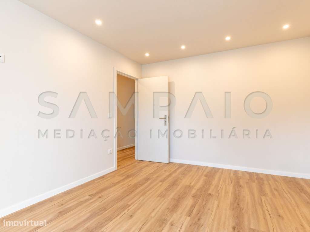 Apartamento T2 - Valbom - Renovado!-16