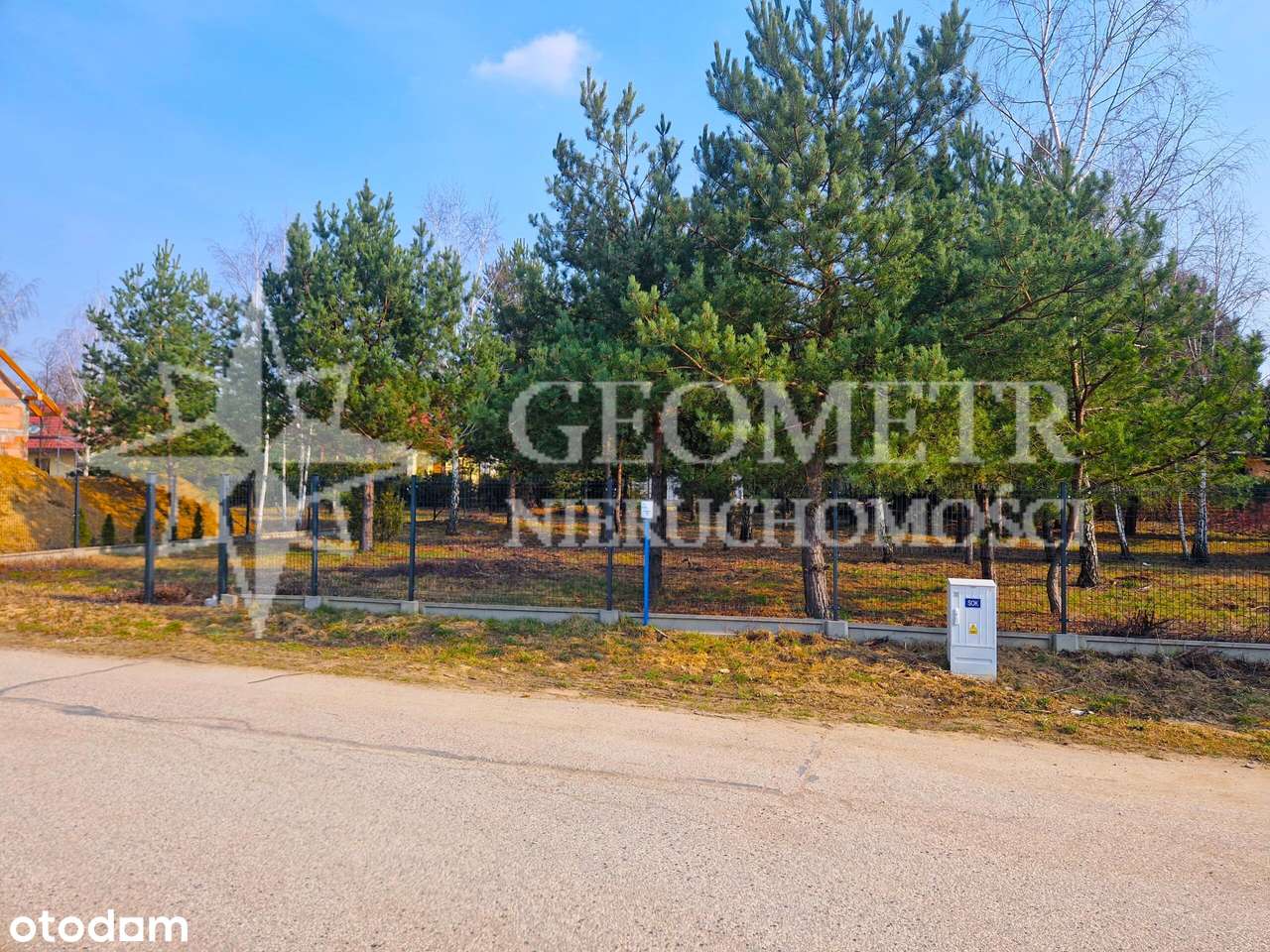 Działka w centrum Chotomowa-5