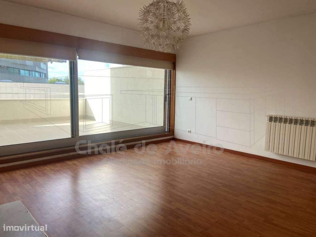 Apartamento T1 Com garagem em Aveio - Grande imagem: 2/19