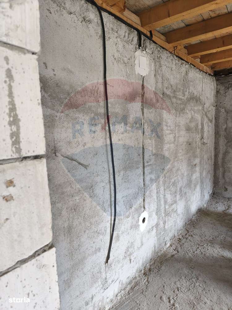 Casă / Vilă cu 5 camere de vânzare în zona Poiana Tapului-14