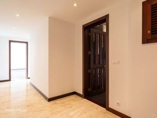 Apartamento T5 com vista mar para arrendamento em São Pedro do Estoril - Grande imagem: 3/57