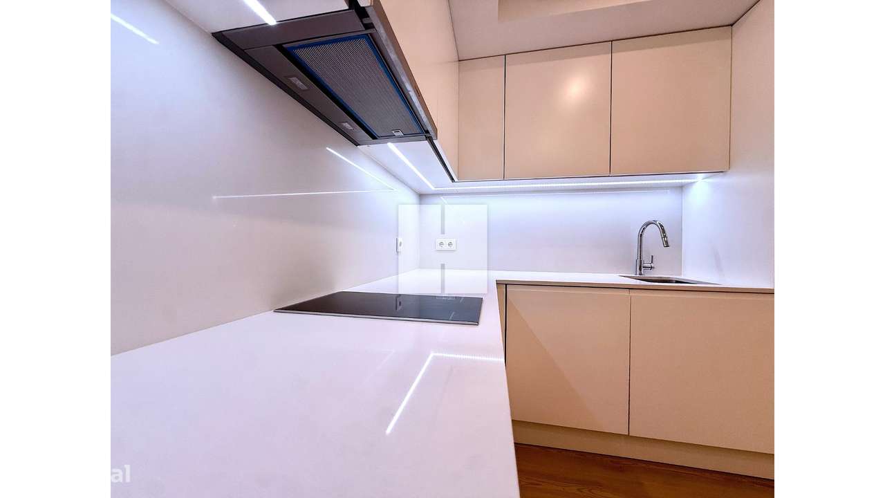 Apartamento T1K Novo em Zona Nobre-15