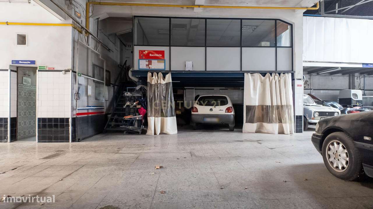 Loja/Armazém à Venda com 688 m² junto ao Alto de São João, Lisboa - Grande imagem: 4/33
