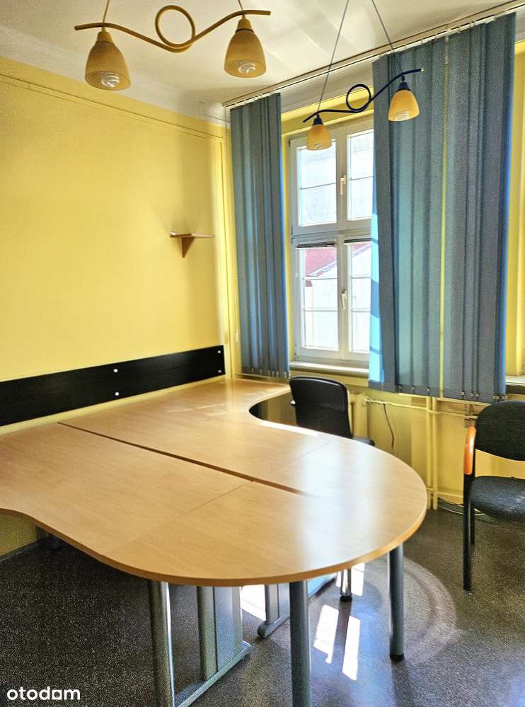 Biurowiec w centrum Stargardu, ul. Kard. S. Wyszyńskiego 24, 24A - Pełny obrazek: 3/7