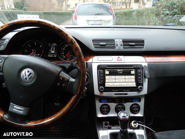 Volkswagen Passat Variant 2.0 TDI Highline - 21