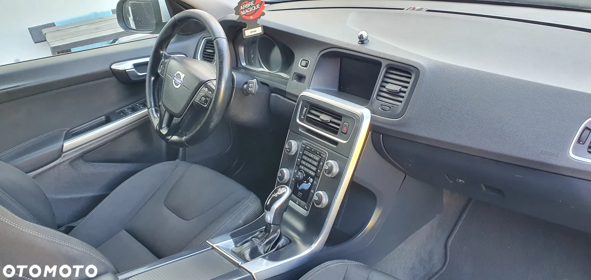 Volvo V60 D2 Geartronic Powershift Edition Pro - 9