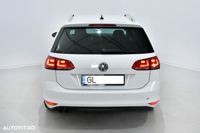 Volkswagen Golf 2.0 TDI BlueMotion Technology DSG Lounge - 9