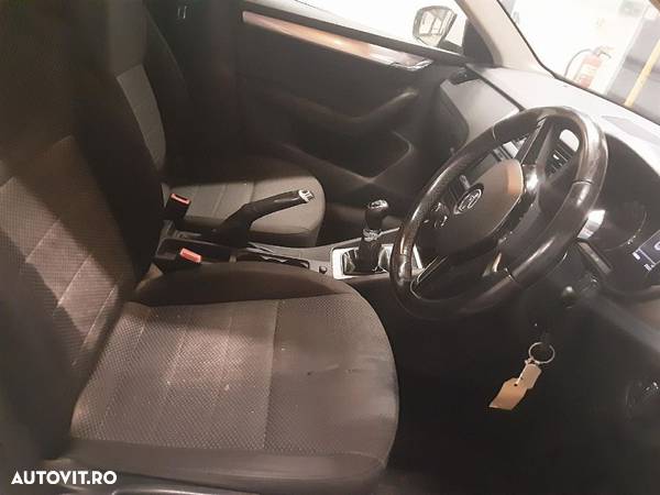 Dezmembrez Skoda Octabia III 1.6 TDI 2014 Limuzina - 4