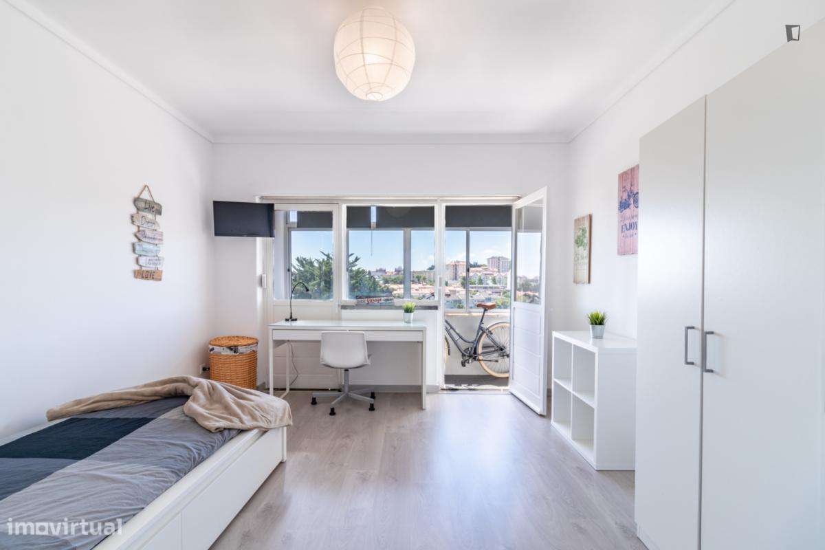 Quarto - localizado em Carcavelos Lisbon - Grande imagem: 4/10