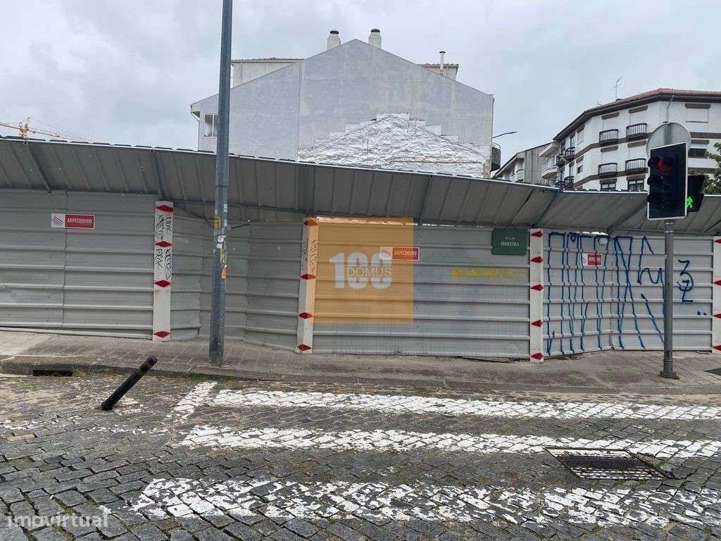 T2 novo com varanda - Baixa do Porto-12