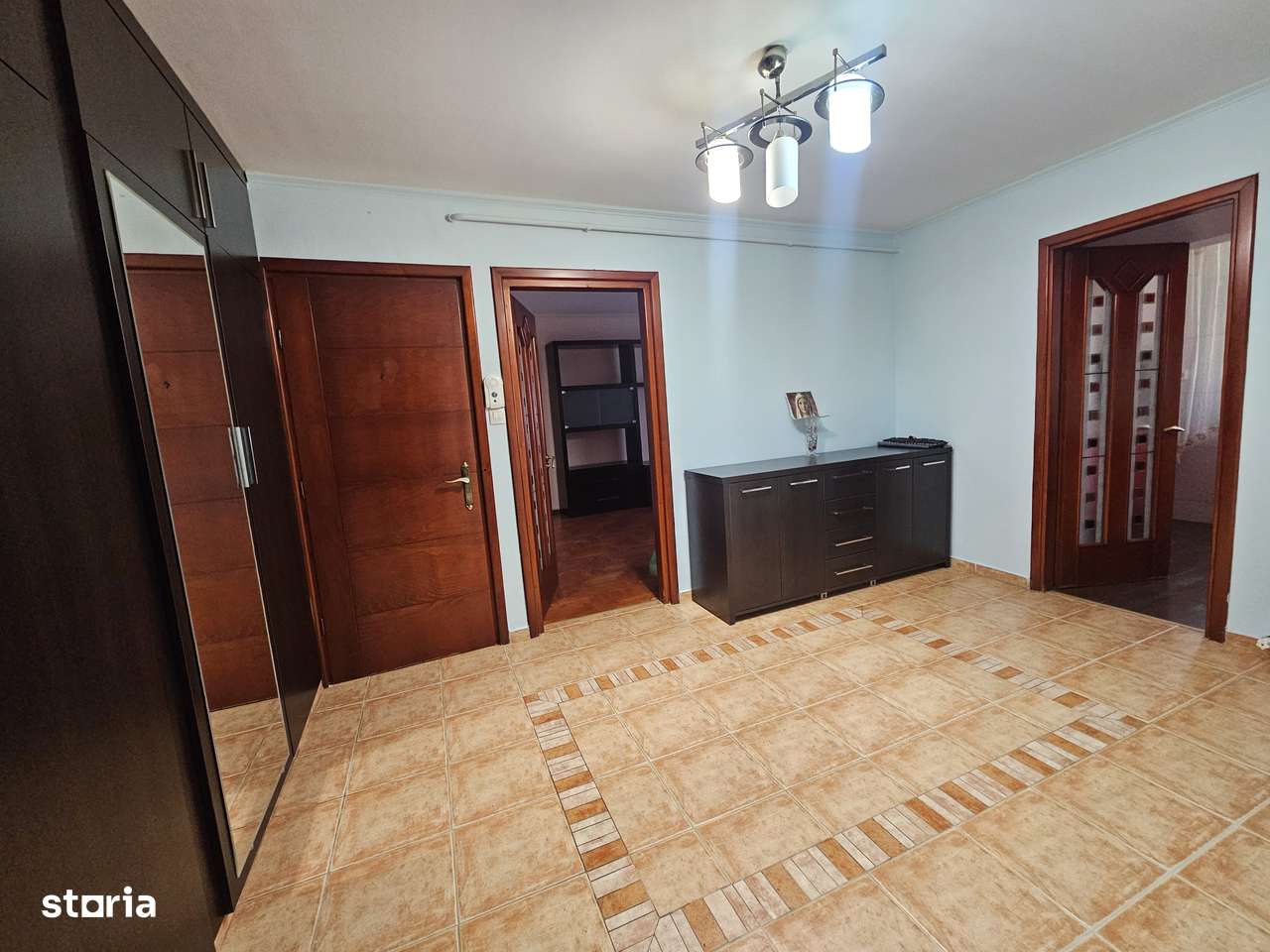 Vând apartament cu doua camere in Obcini - Imagine principală: 2/14