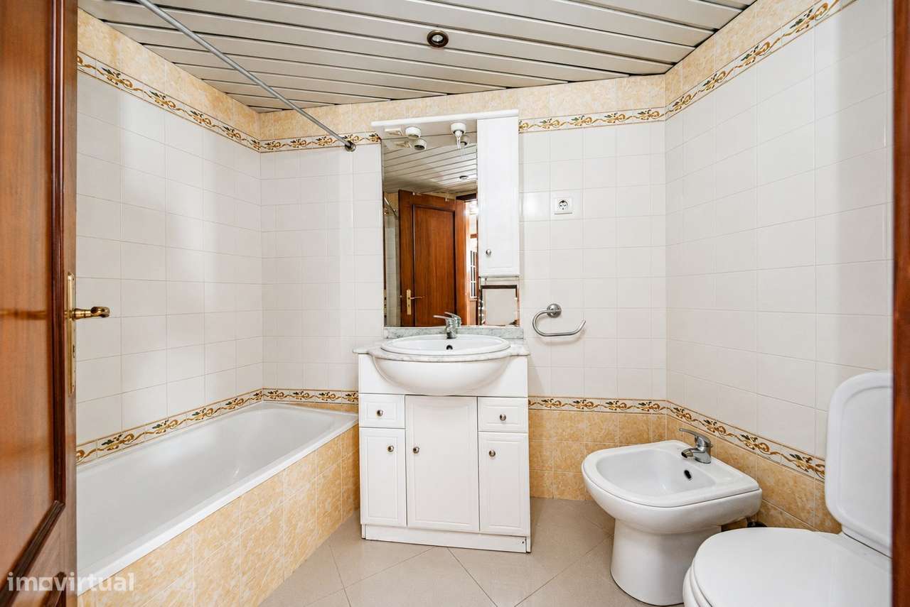 Apartamento T2 Venda em Corroios,Seixal-8