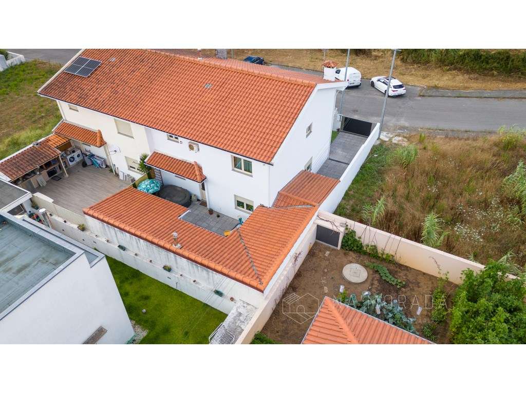 Moradia geminada T3 em São João de Ver - Áreas diferenciadas-40